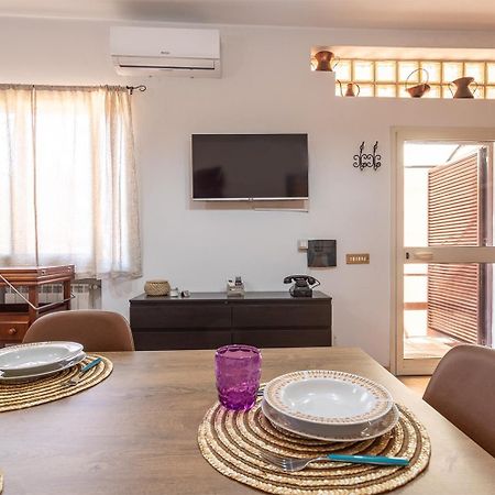 Comodo Loft Vicino La Metro Battistini Con Garage Рим Екстер'єр фото
