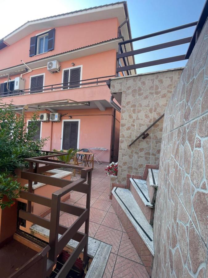 Comodo Loft Vicino La Metro Battistini Con Garage Рим Екстер'єр фото